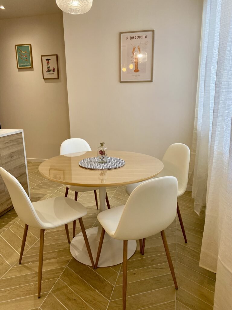 Espace repas salon Baudelaire Lorient